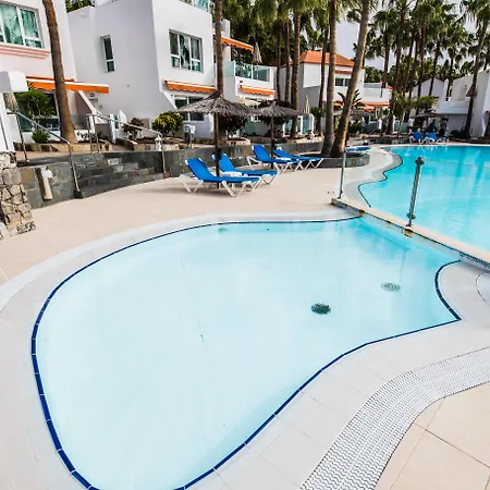 Lägenhetshotell Bahia Calma 4*