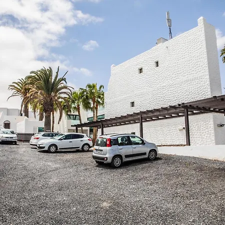 Lejlighedshotel Bahia Calma 4*