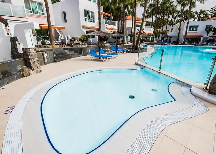 Aparthotel Bahia Calma 4*