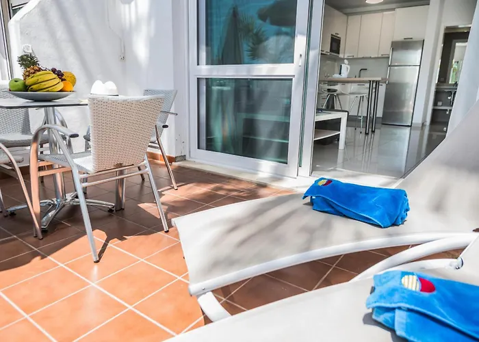 Aparthotel Bahia Calma 4*