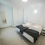 شقة فندقية Bahia Calma 4*