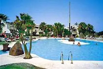 Aparthotel Bahia Calma